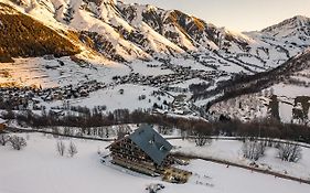 Les Cedres - Hotel - Restaurants - Spa  3*
